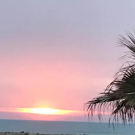 Les Cigales Les Pieds Dans L'eau Villa